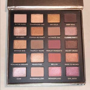 Iconic London Day To Slay Eyeshadow Palette